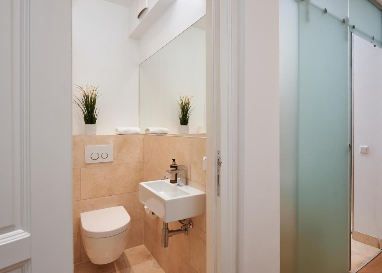 35Qm Deluxe Apartment Suites Im Stil Design Hotel Vosteen Naehe Der Kaiserburg Нюрнберг Экстерьер фото